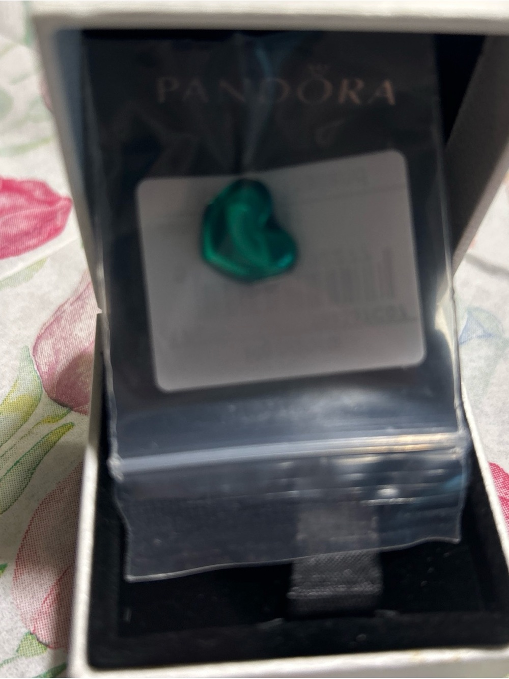 Pandora Metallic Dark Green Heart Charm NWT GIFT BOX